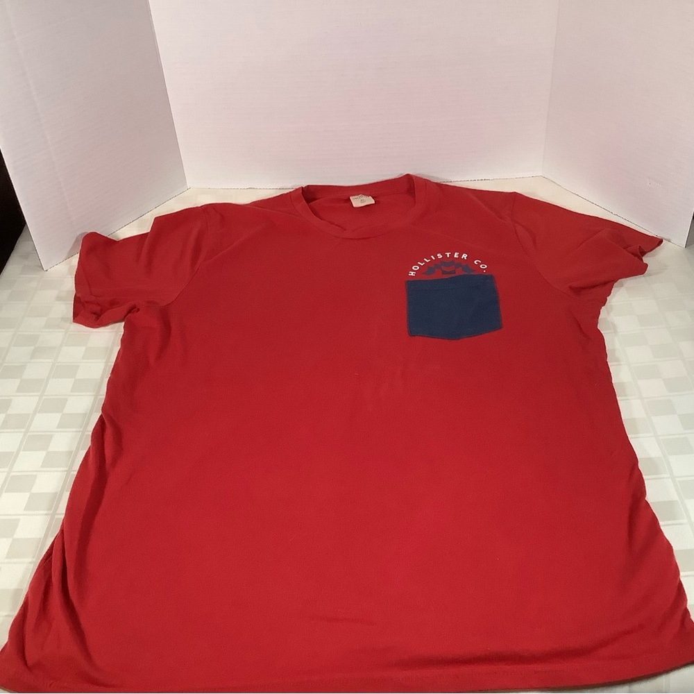 💜 Men’s Hollister shirt